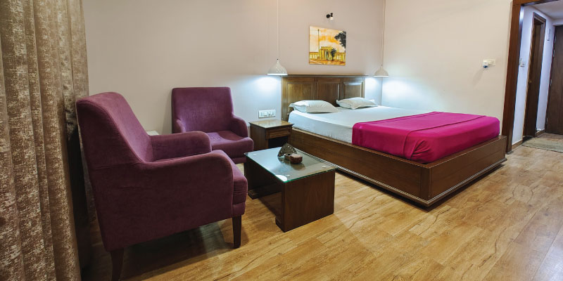 Deluxe A/C Double Room /website/images/rooms/double-ac-room/double-ac-room-1.jpg